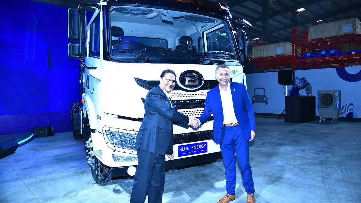 Blue Energy Motors Drives In India’s First LNG-fuelled Truck - The ...